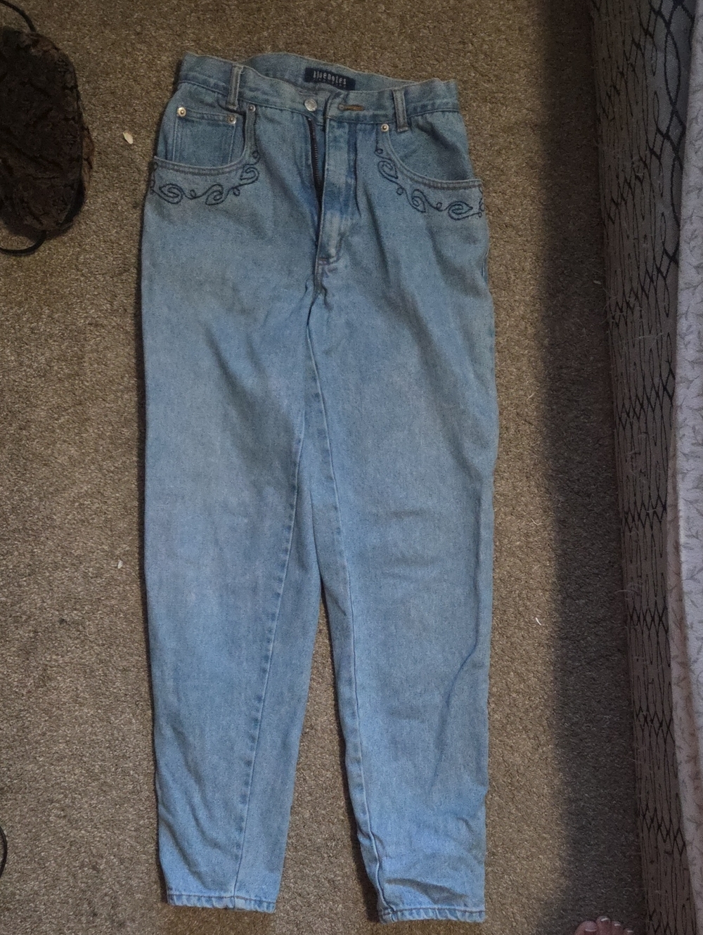 Vintage! Bluenotes Women's Jeans with Embroidered Pockets Size 26 (11)